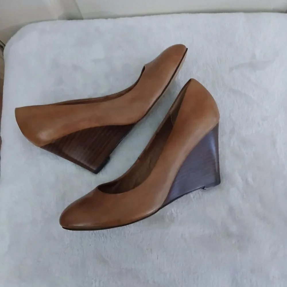 Aldo classic tan